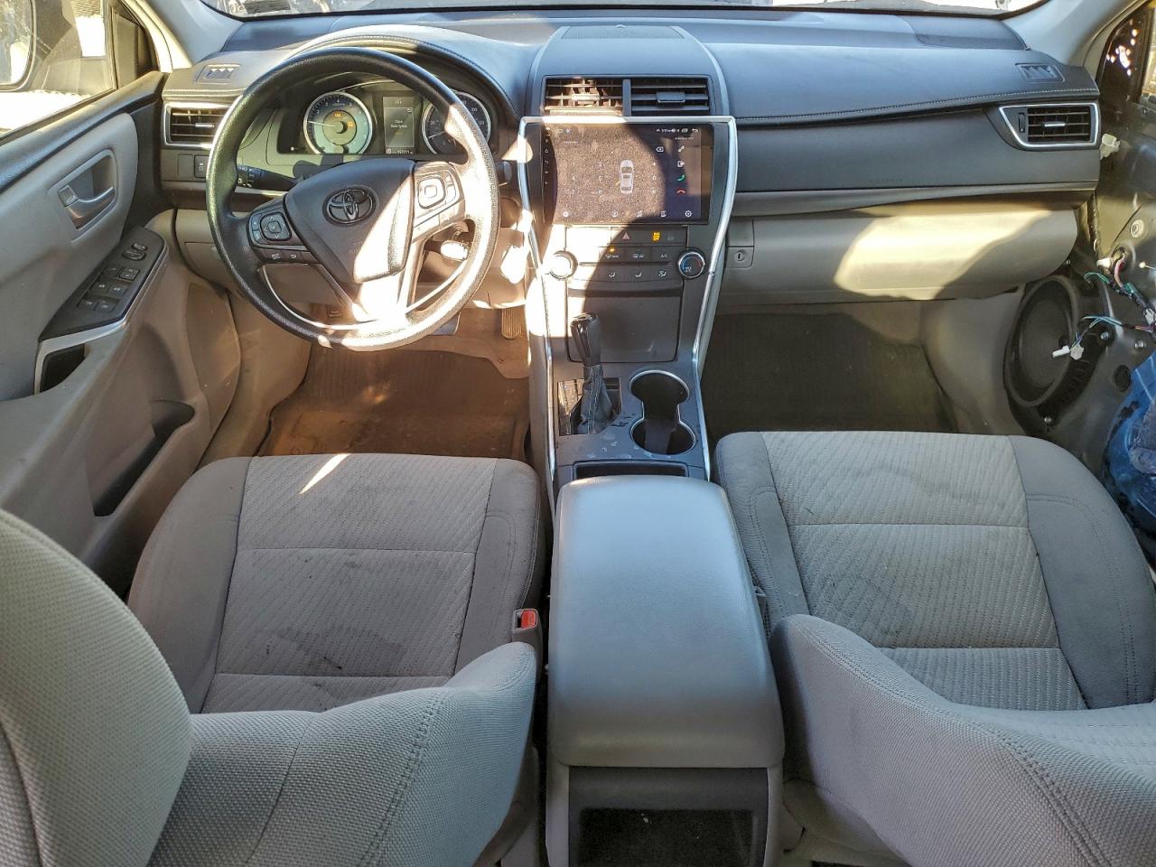2017 TOYOTA CAMRY LE photo 8
