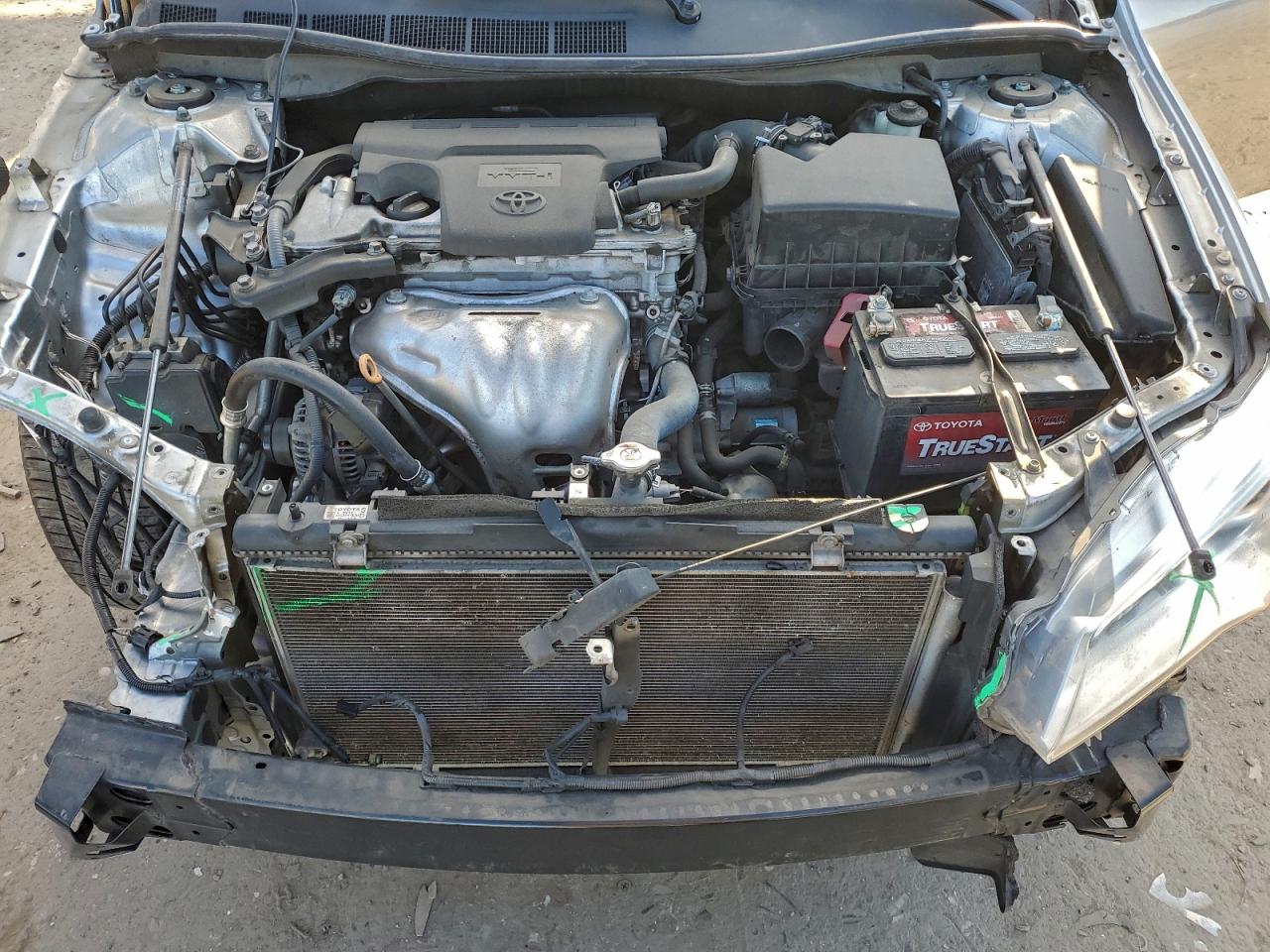 2017 TOYOTA CAMRY LE photo 11