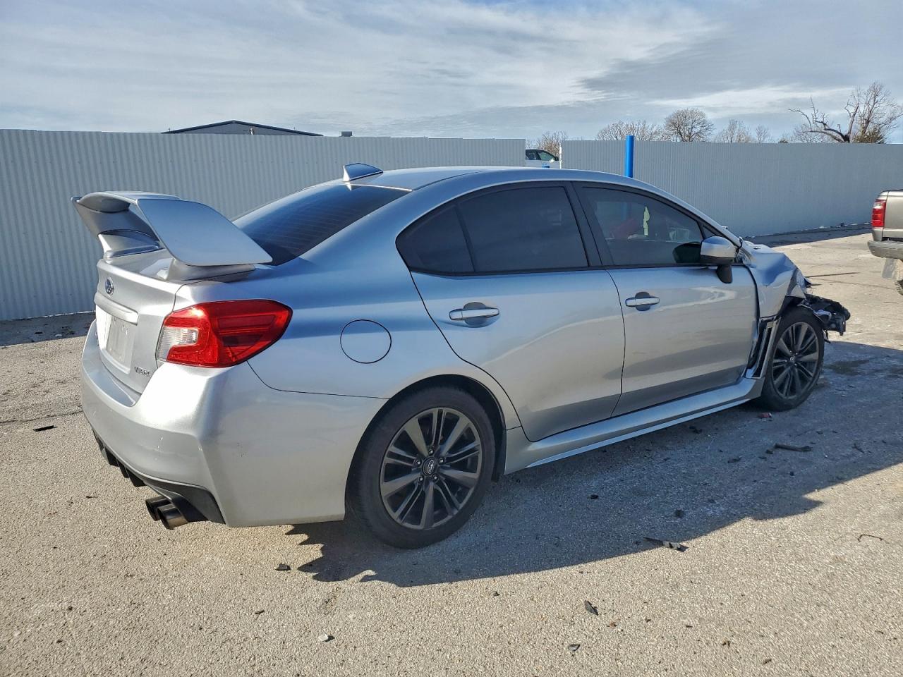 2015 SUBARU WRX photo 3