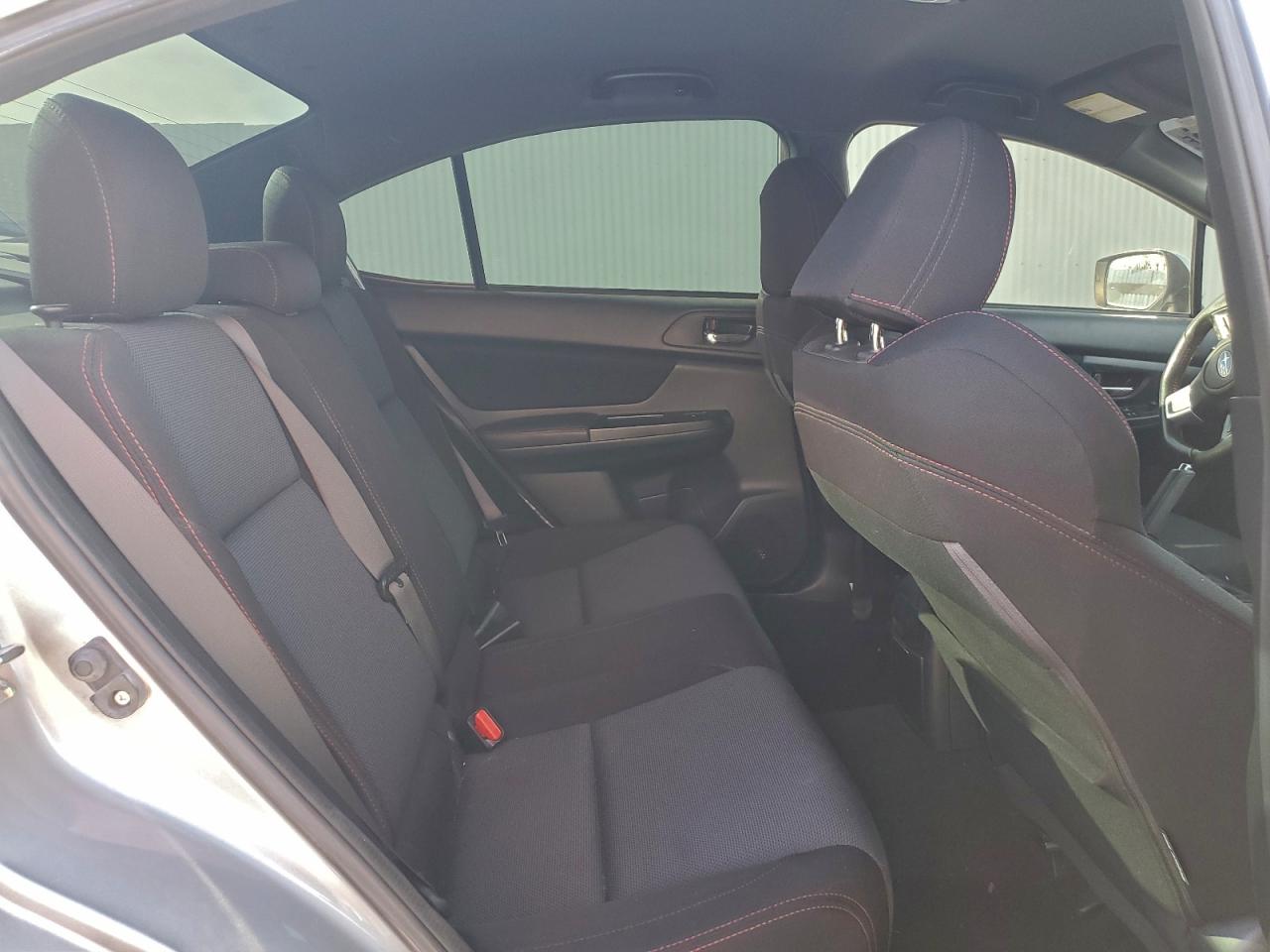 2015 SUBARU WRX photo 10
