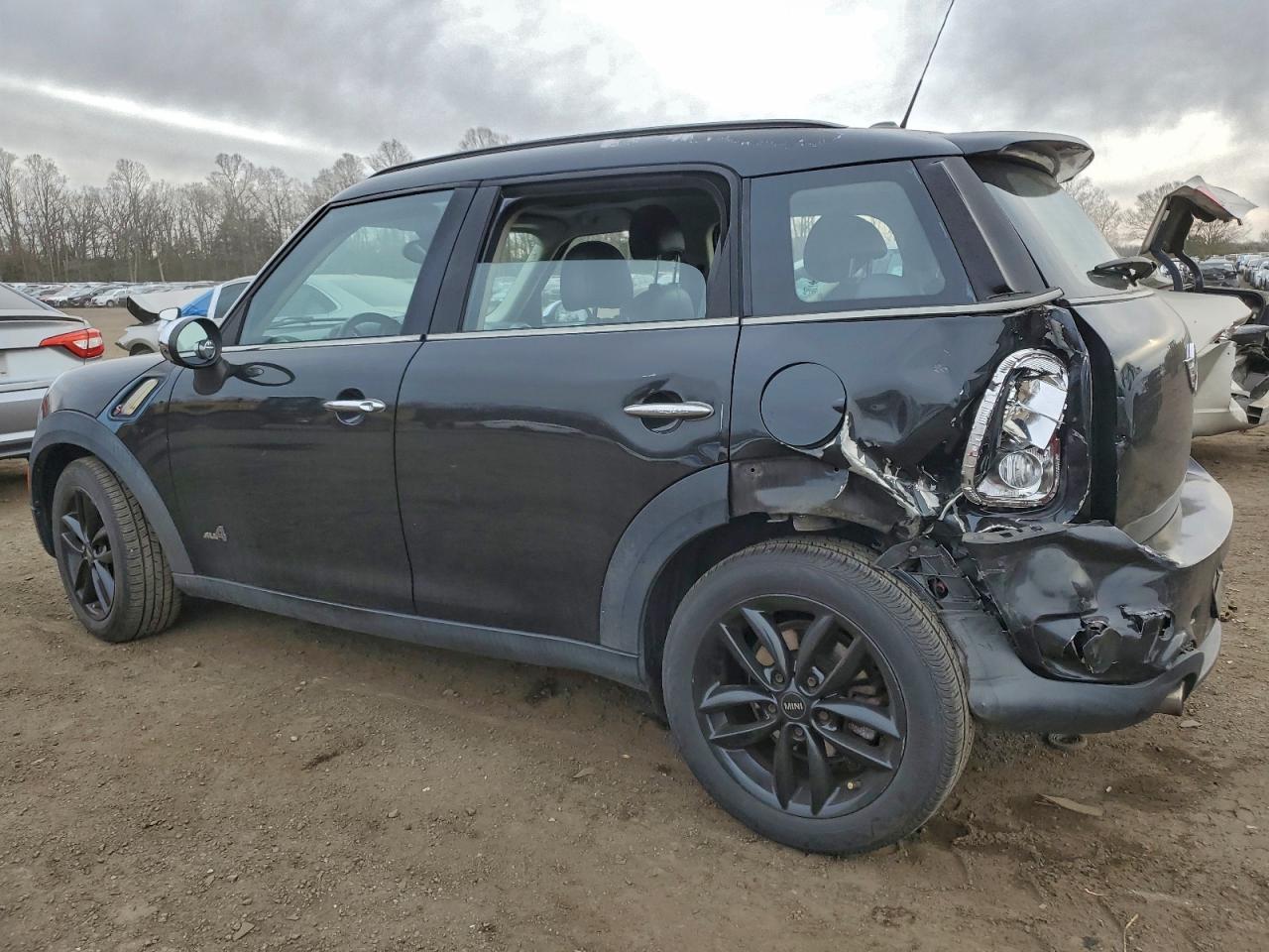 2011 MINI COOPER S COUNTRYMAN photo 2