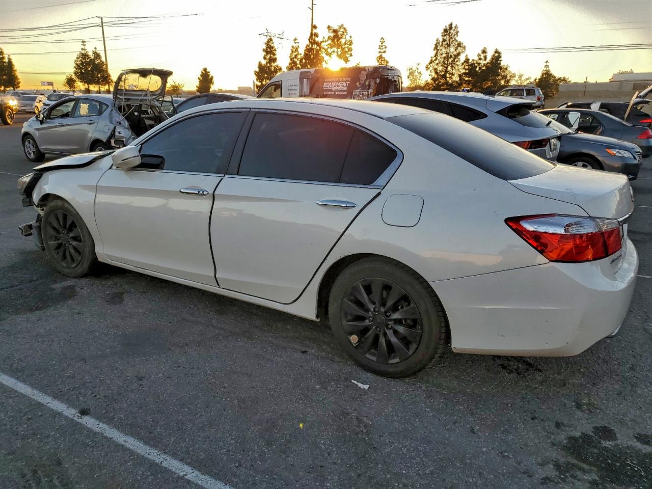 2013 HONDA ACCORD EX photo 2