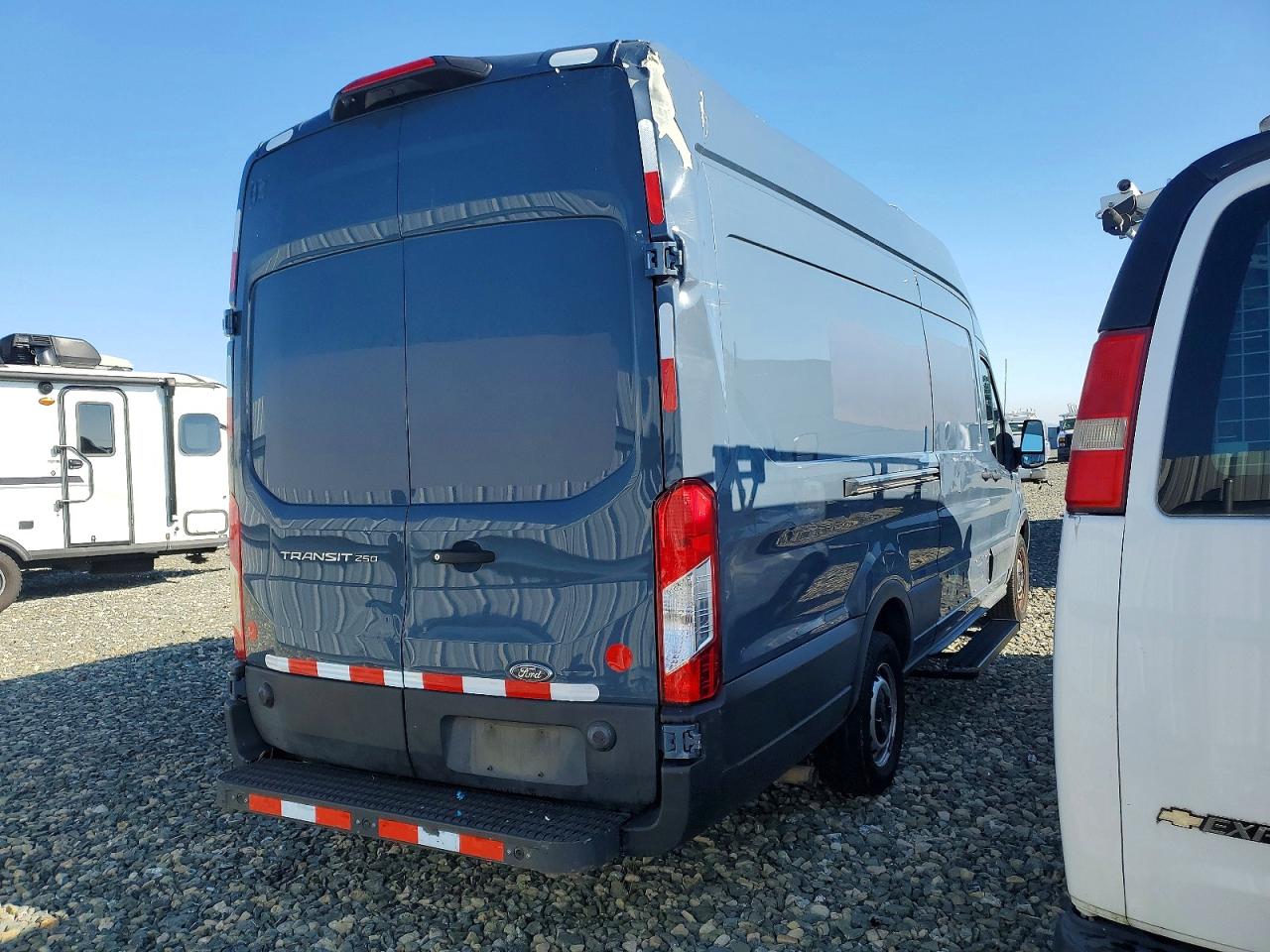 2020 FORD TRANSIT T-250 photo 3