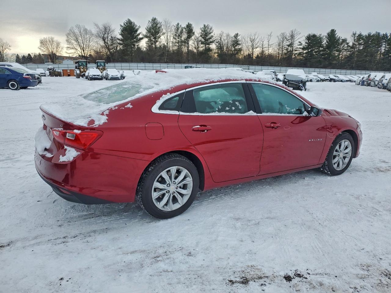 2024 CHEVROLET MALIBU LT photo 3