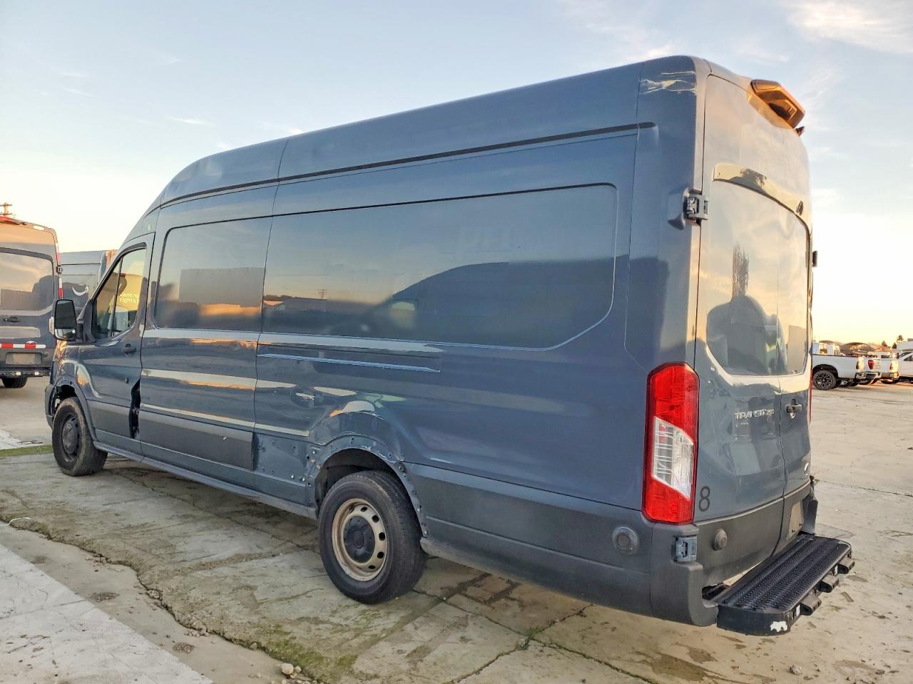 2020 FORD TRANSIT T-250 photo 2