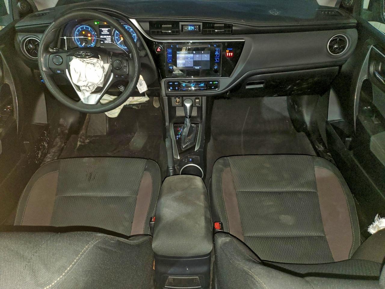 2018 TOYOTA COROLLA L photo 22