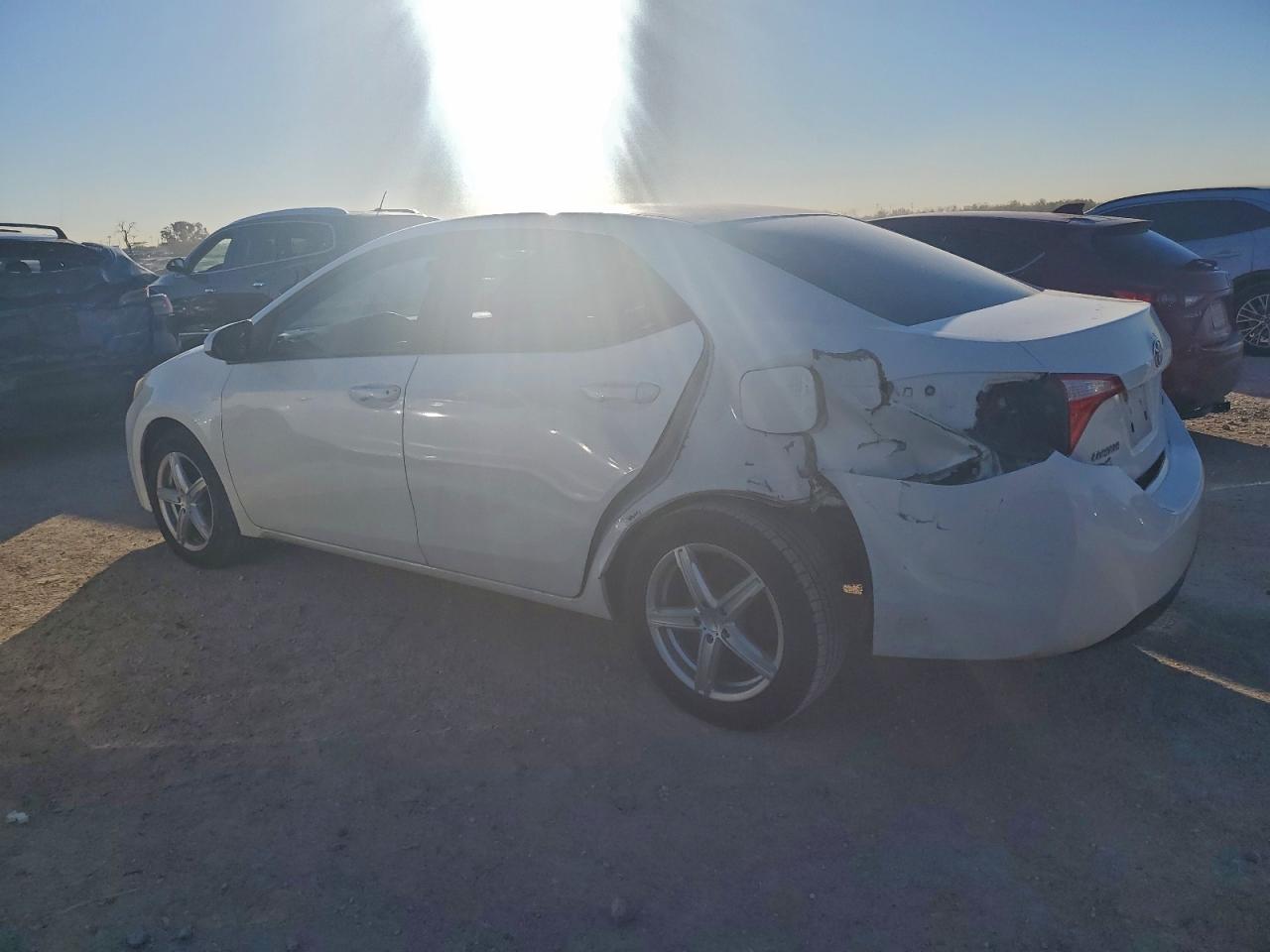 2016 TOYOTA COROLLA L photo 2