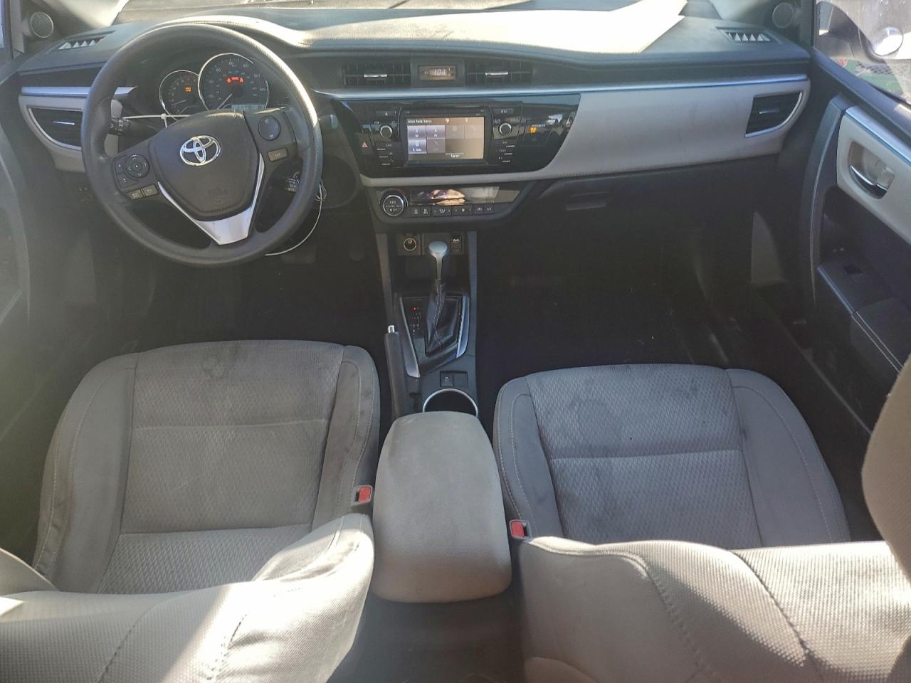 2016 TOYOTA COROLLA L photo 8