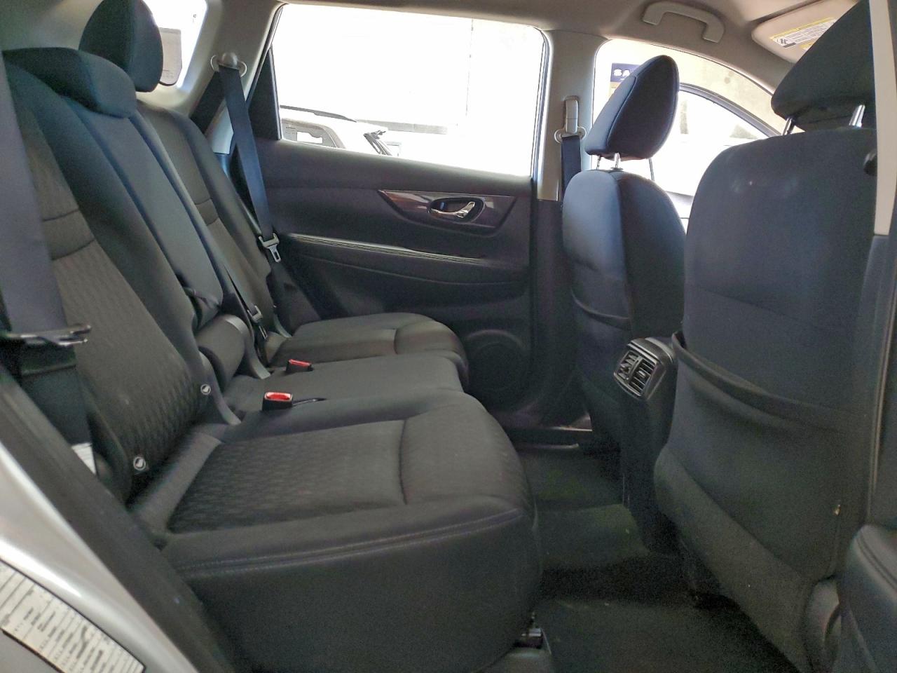 2017 NISSAN ROGUE S photo 11