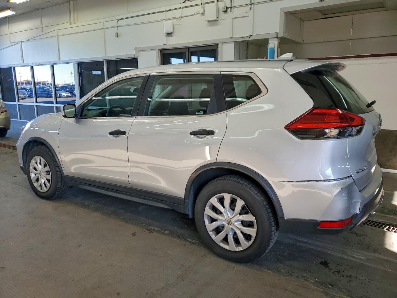 2017 NISSAN ROGUE S photo 2