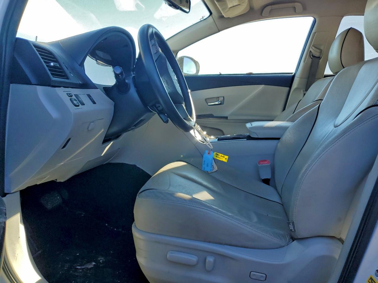 2009 TOYOTA VENZA photo 7