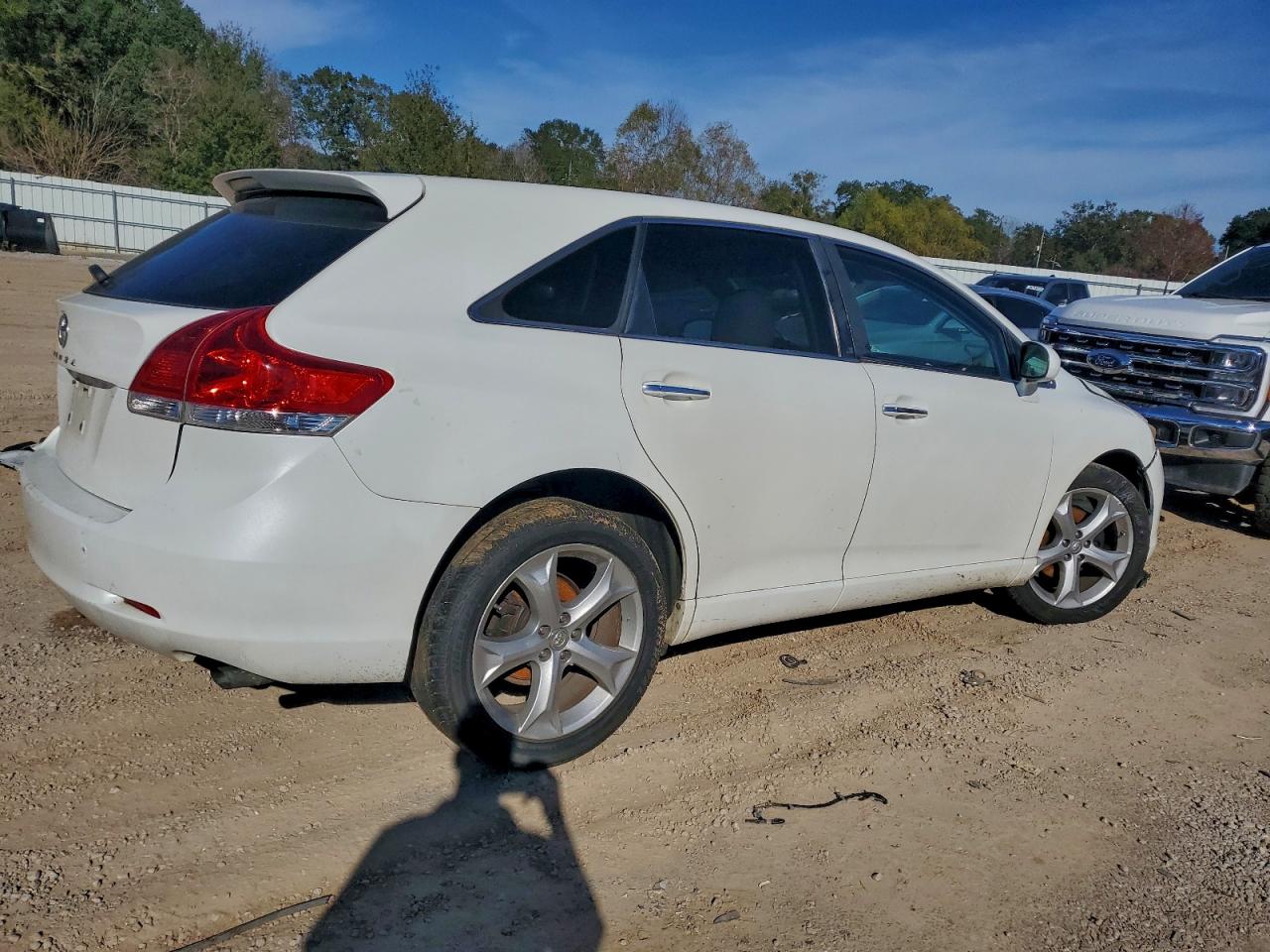 2009 TOYOTA VENZA photo 3