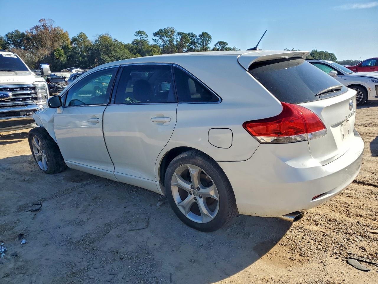 2009 TOYOTA VENZA photo 2