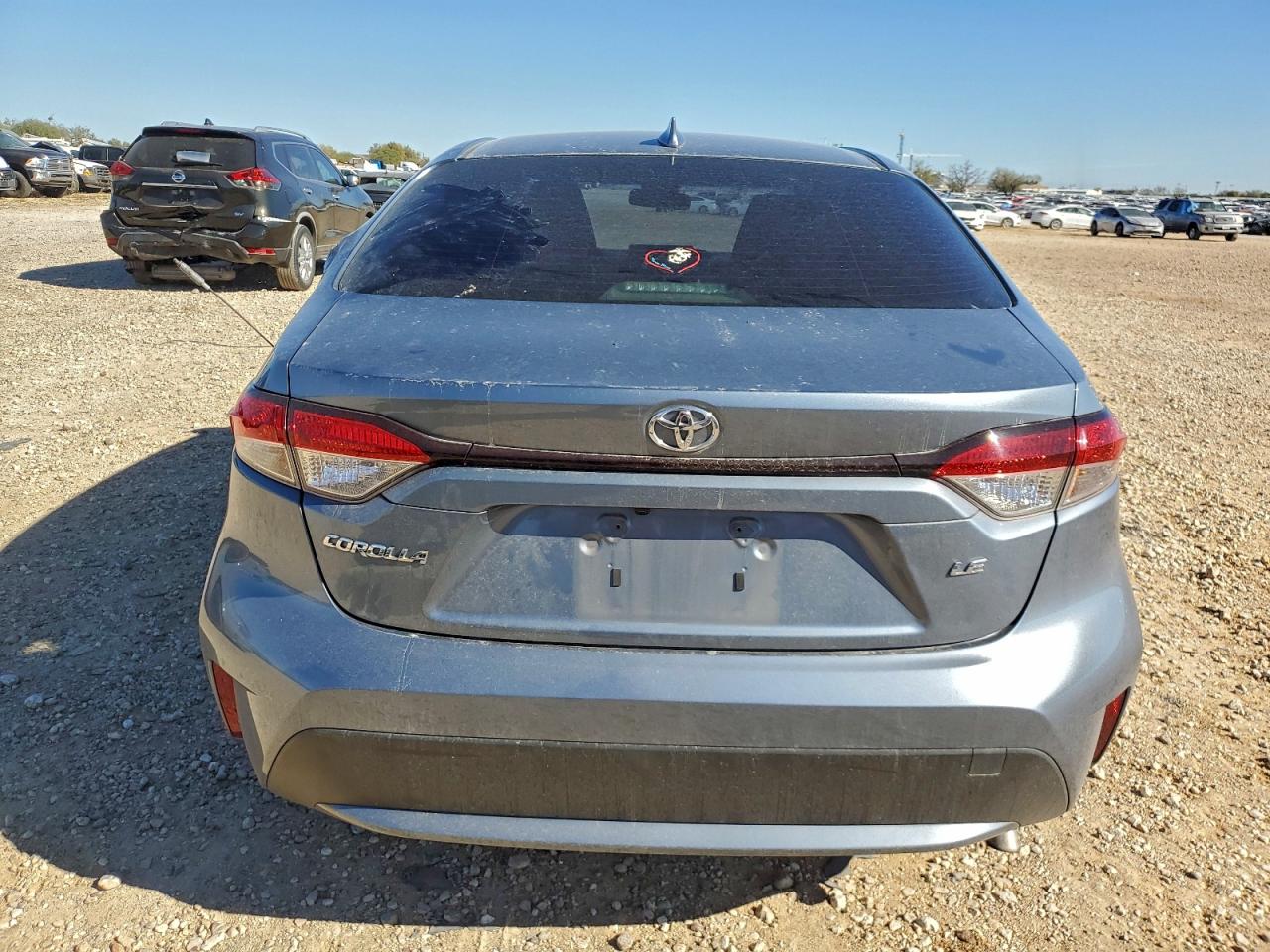 2021 TOYOTA COROLLA LE photo 6