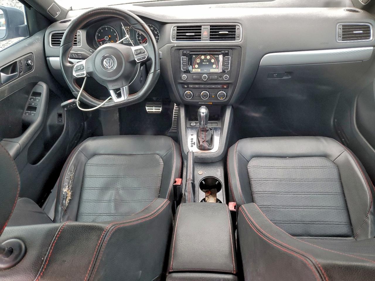2013 VOLKSWAGEN JETTA GLI photo 8