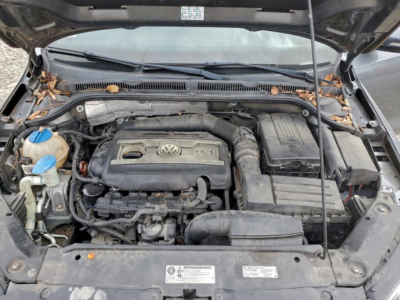 2013 VOLKSWAGEN JETTA GLI photo 11