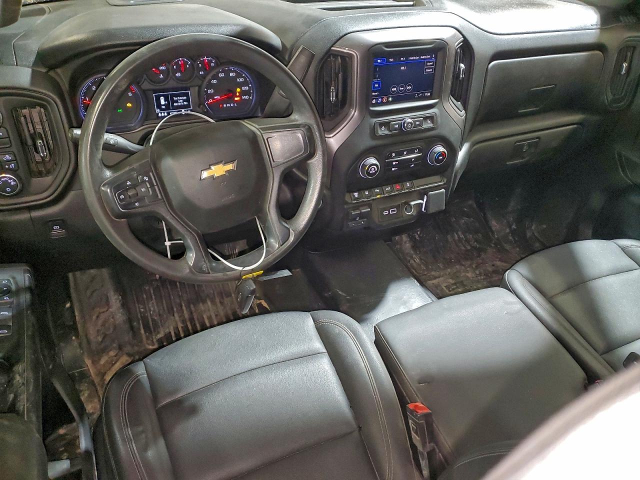 2024 CHEVROLET SILVERADO K2500 HEAVY DUTY photo 8