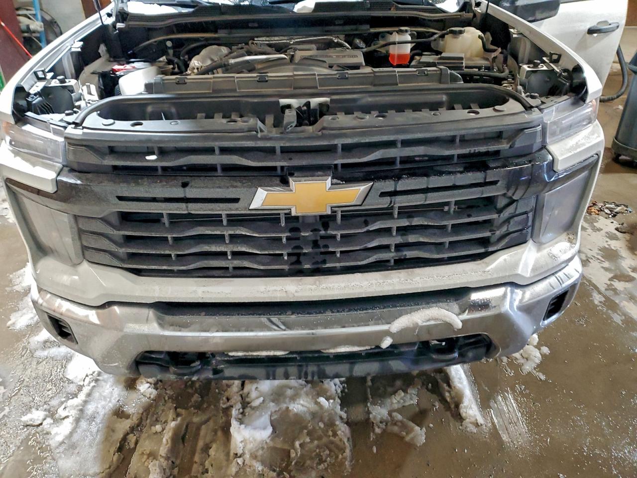2024 CHEVROLET SILVERADO K2500 HEAVY DUTY photo 11
