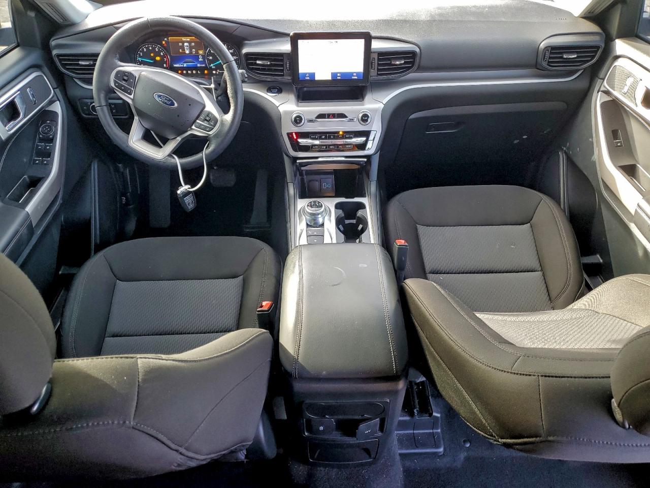 2024 FORD EXPLORER XLT photo 8