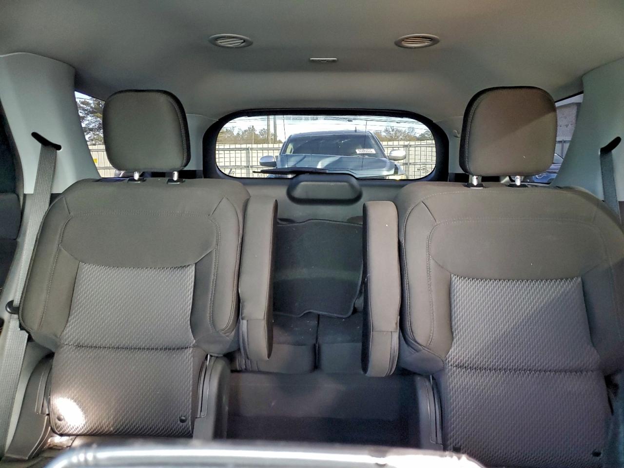 2024 FORD EXPLORER XLT photo 10