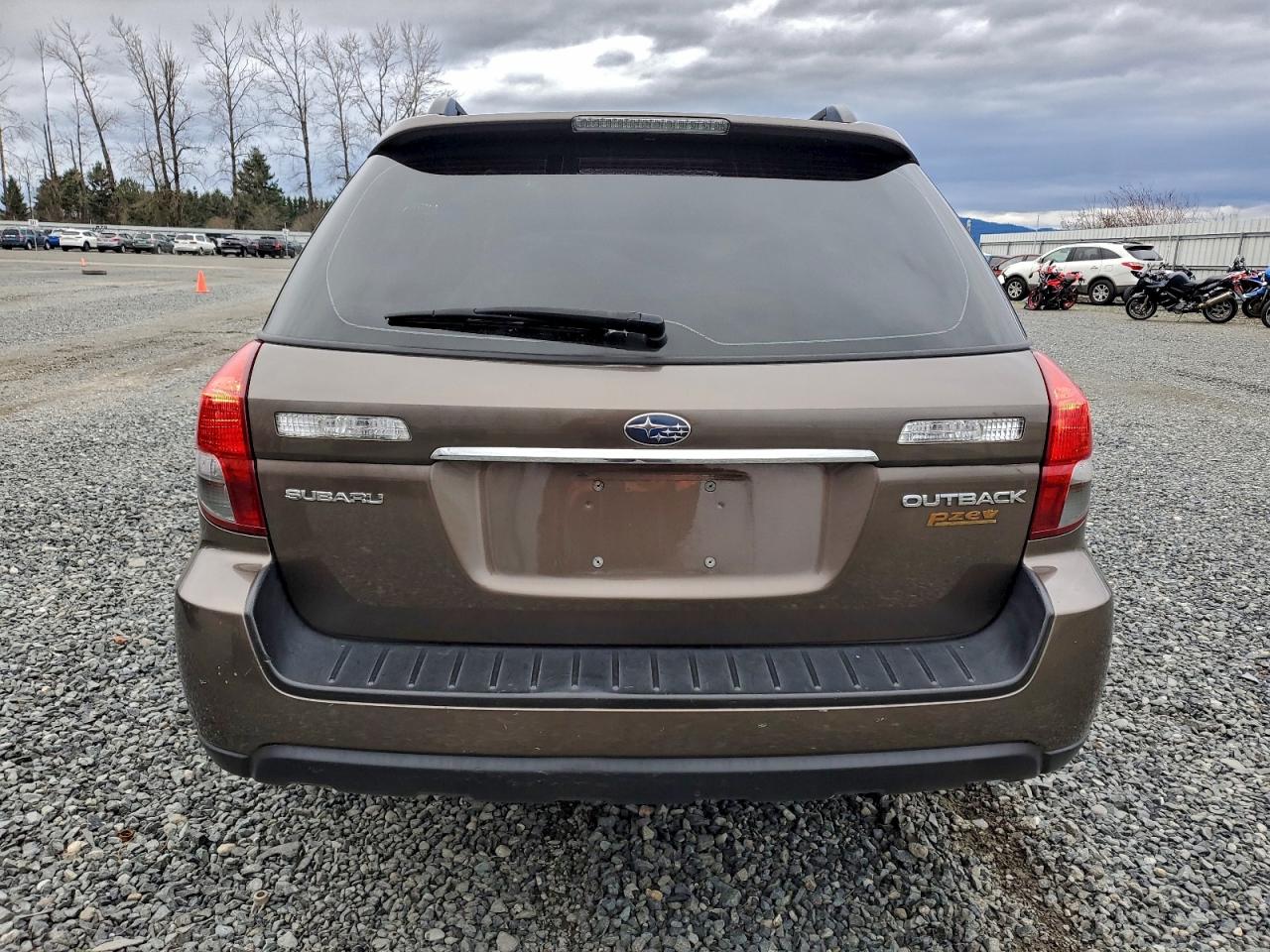 2009 SUBARU OUTBACK photo 6