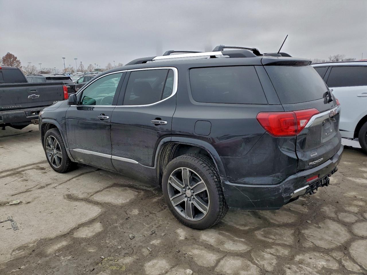 2019 GMC ACADIA DENALI photo 2