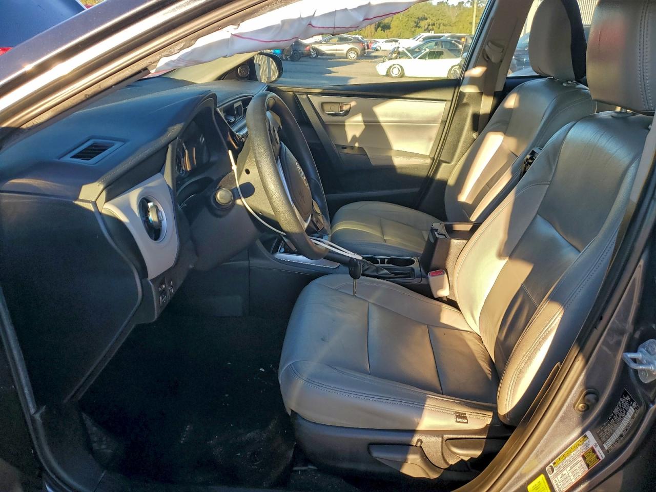 2017 TOYOTA COROLLA L photo 7