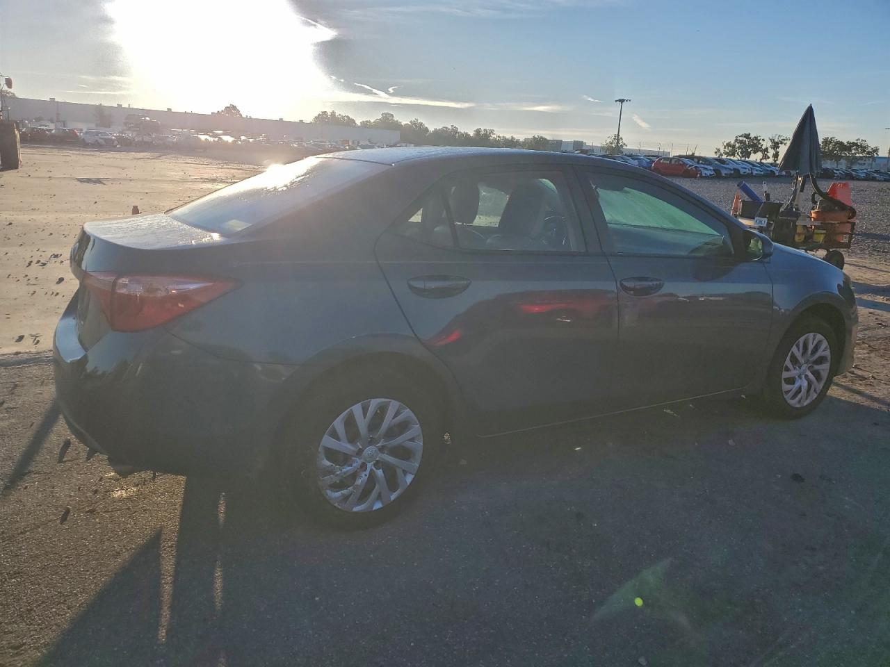 2017 TOYOTA COROLLA L photo 3