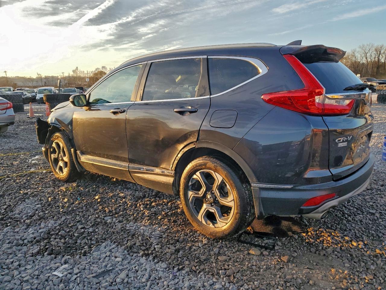 2017 HONDA CR-V TOURING photo 2