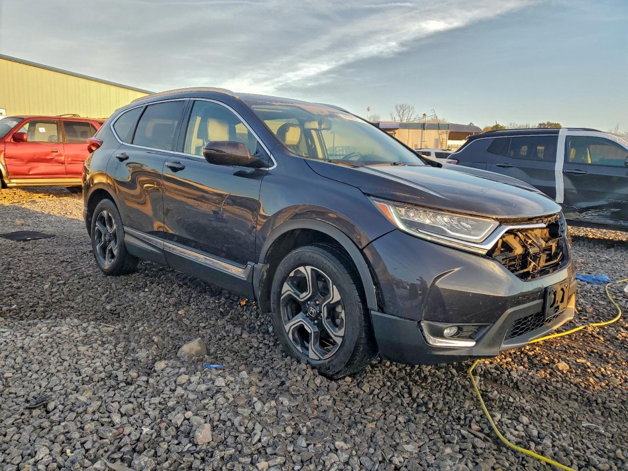 2017 HONDA CR-V TOURING photo 4
