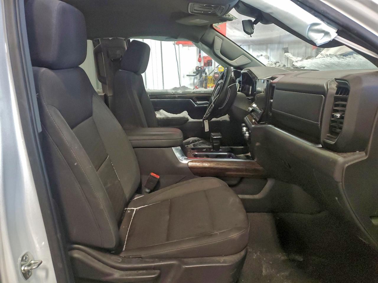 2025 GMC SIERRA K1500 ELEVATION photo 7