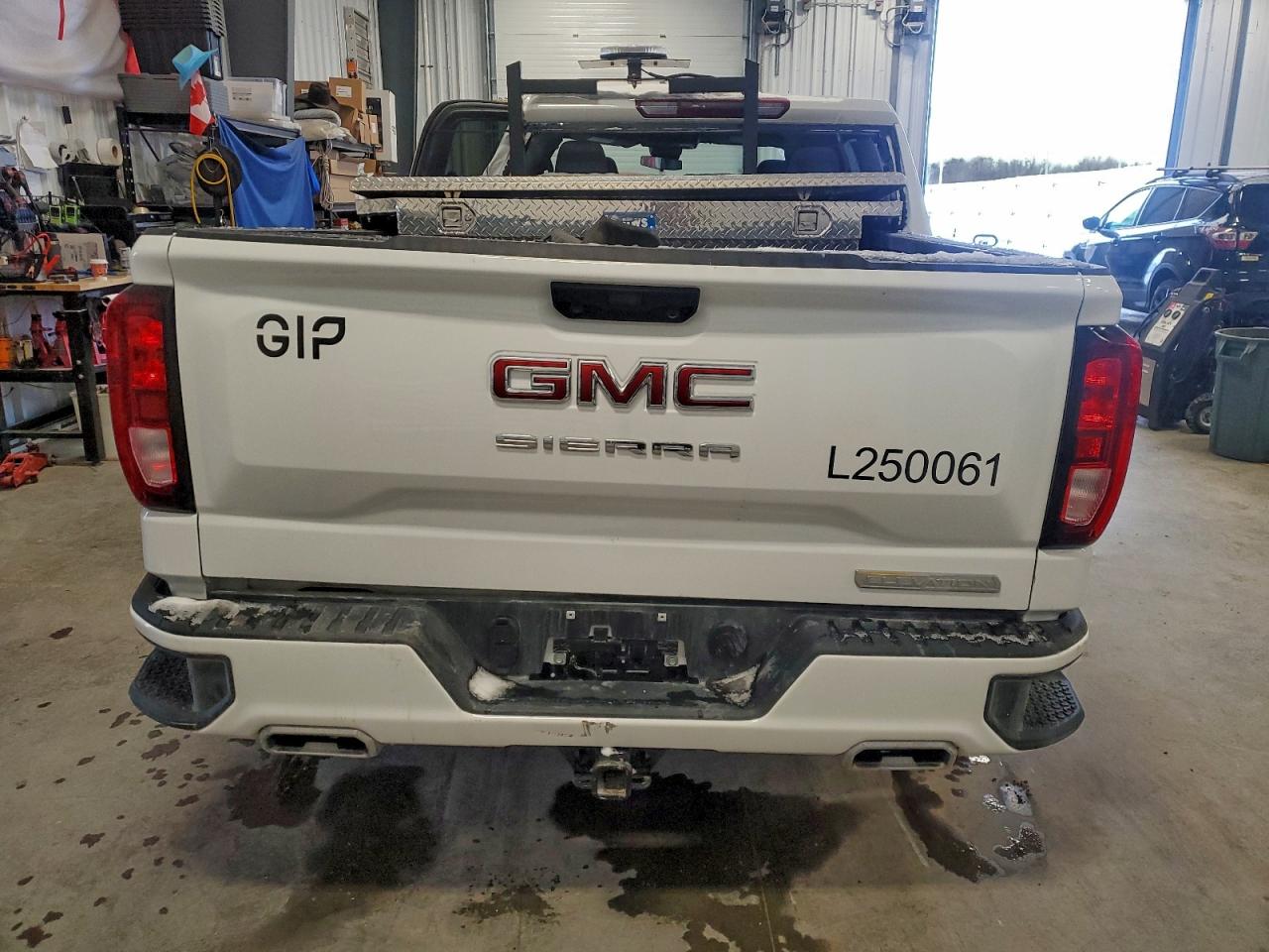 2025 GMC SIERRA K1500 ELEVATION photo 6