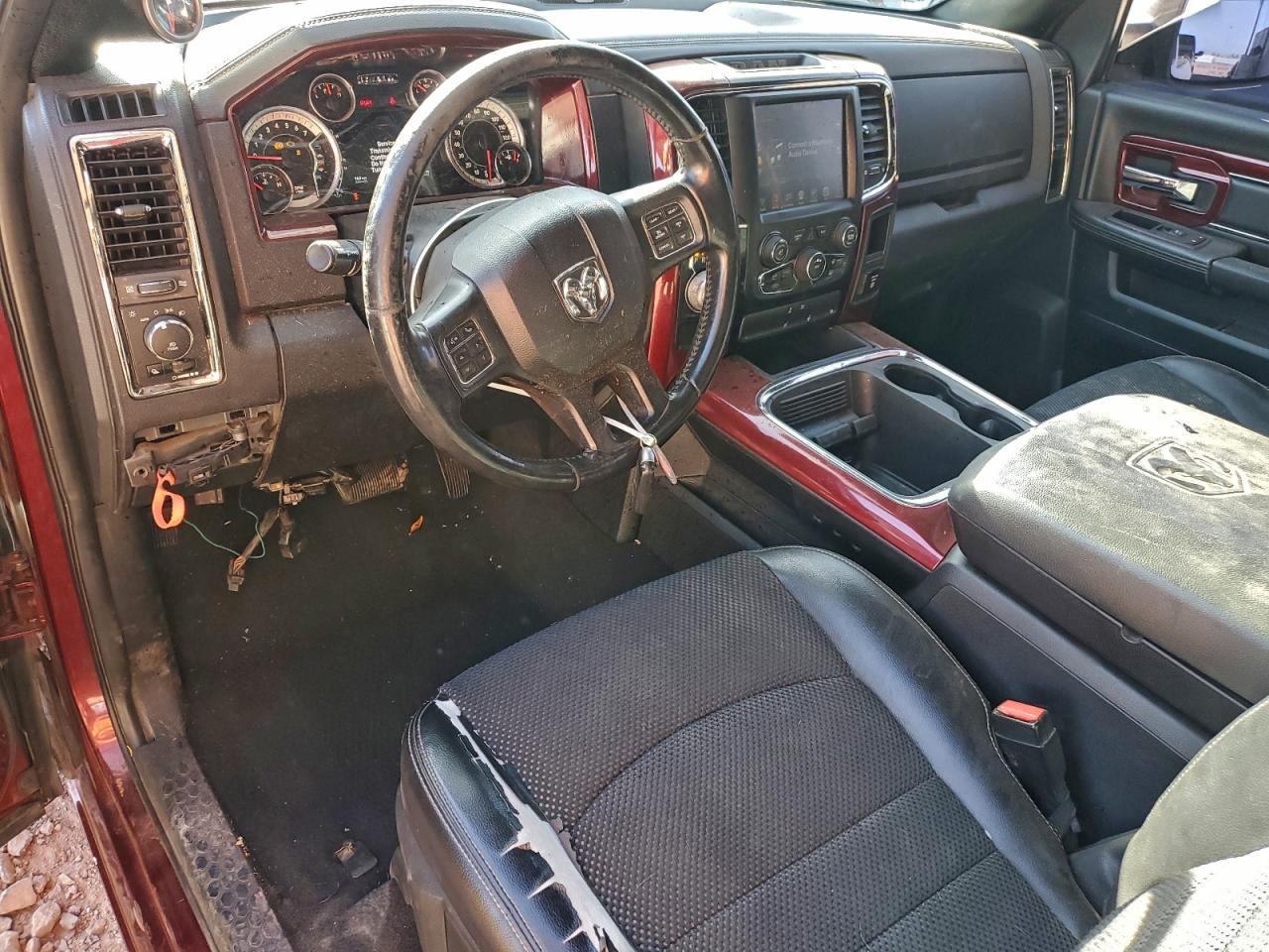 2016 RAM 1500 SPORT photo 8