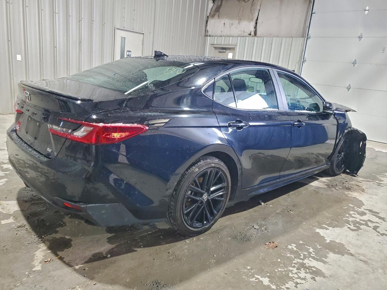 2025 TOYOTA CAMRY XSE photo 5