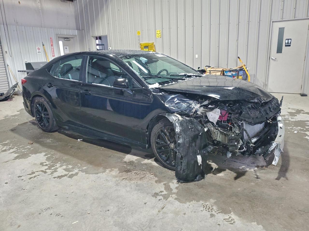 2025 TOYOTA CAMRY XSE photo 7