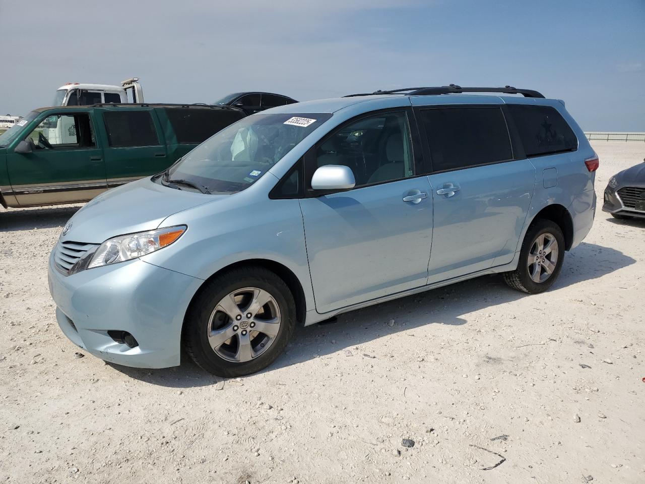 2015 TOYOTA SIENNA