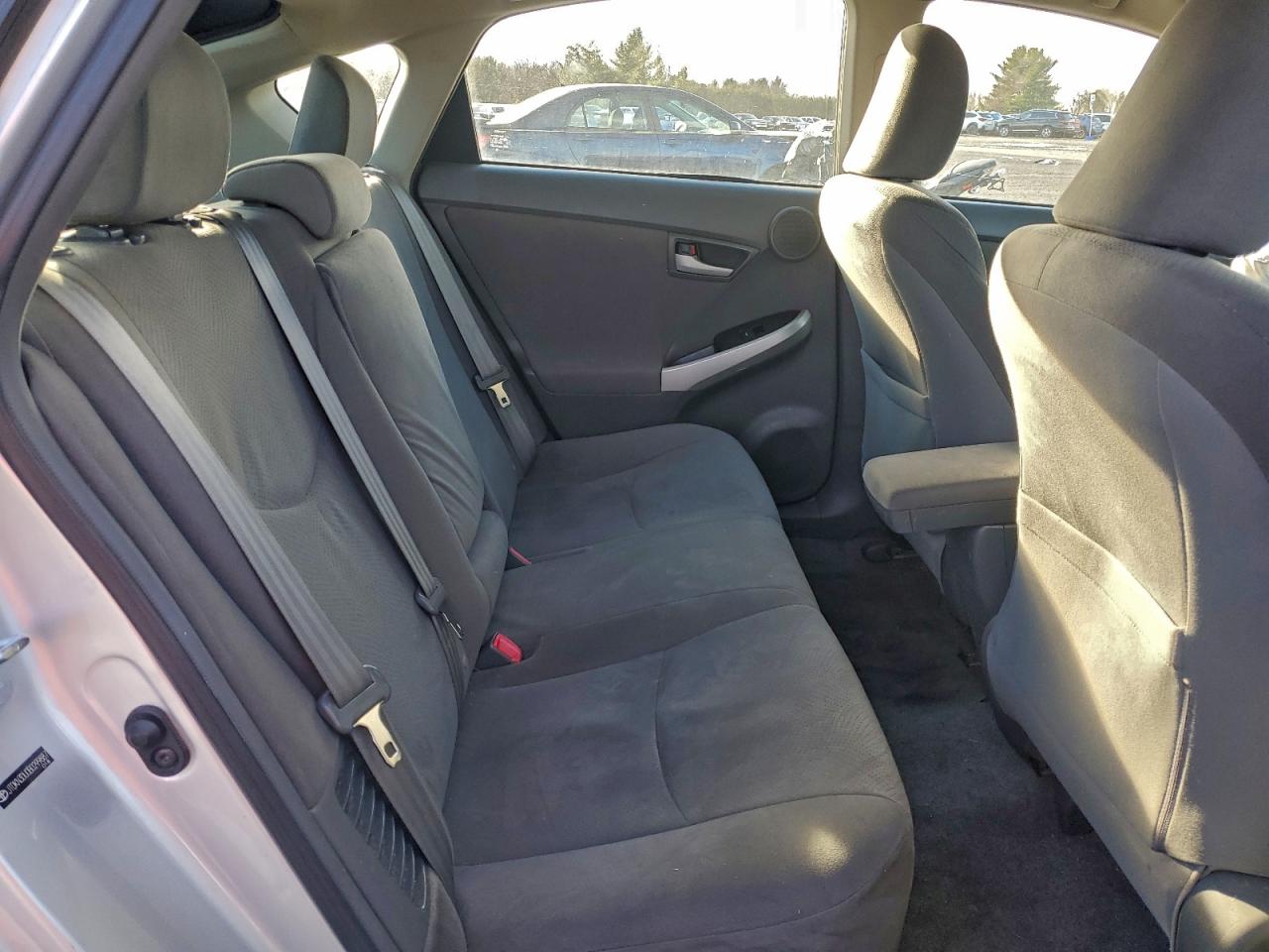 2011 TOYOTA PRIUS photo 10