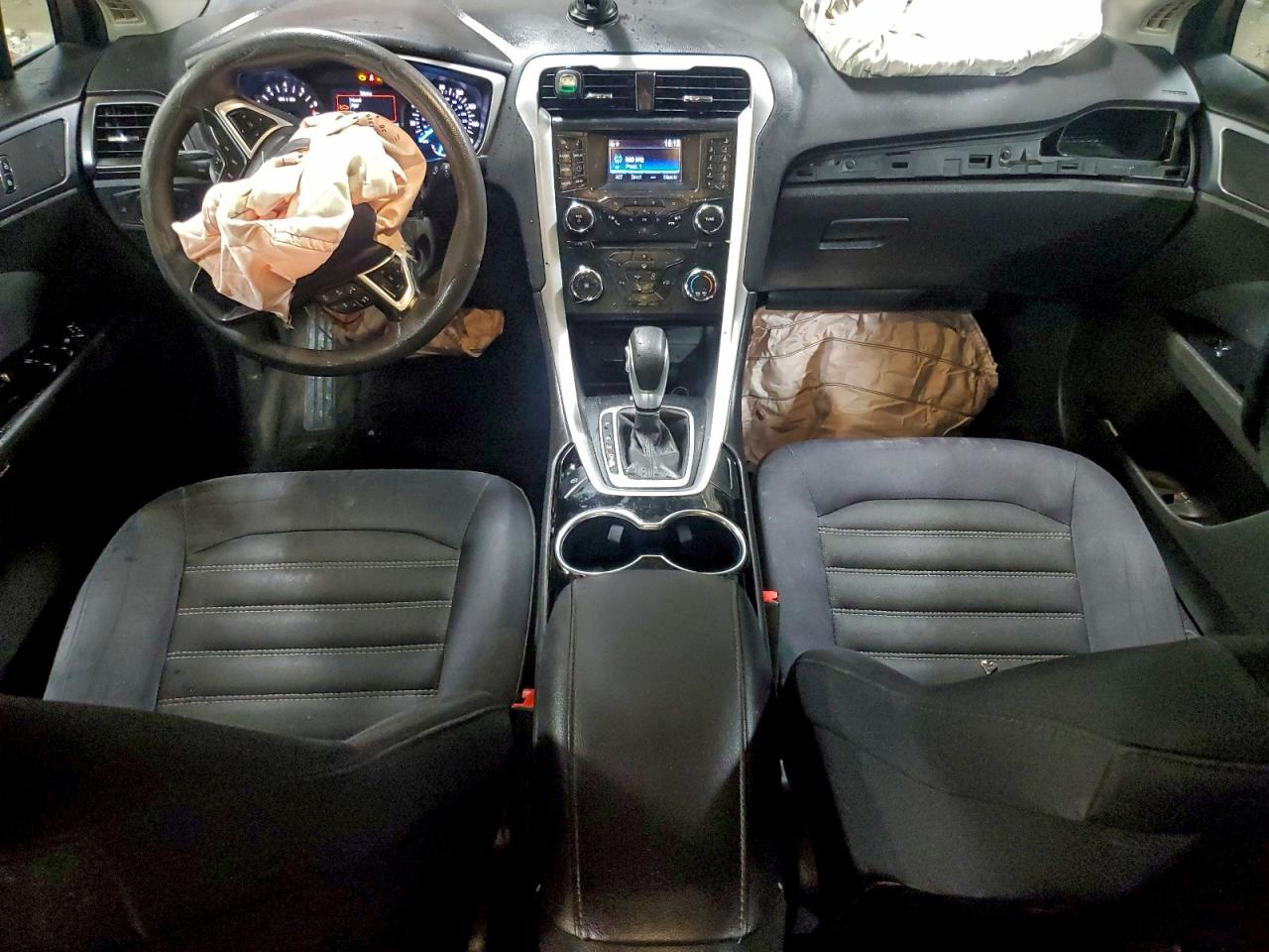 2014 FORD FUSION SE photo 8
