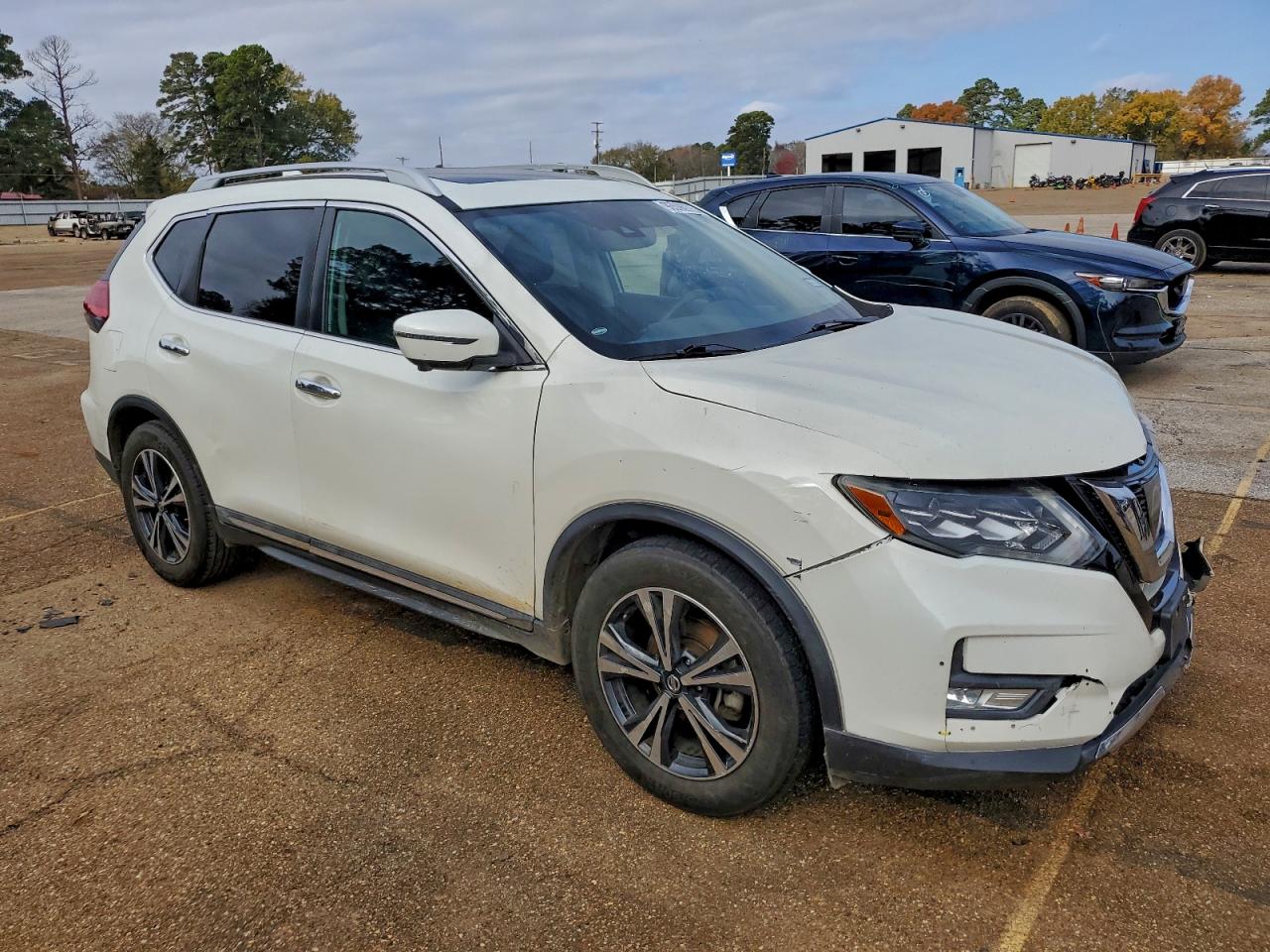 2017 NISSAN ROGUE S photo 4
