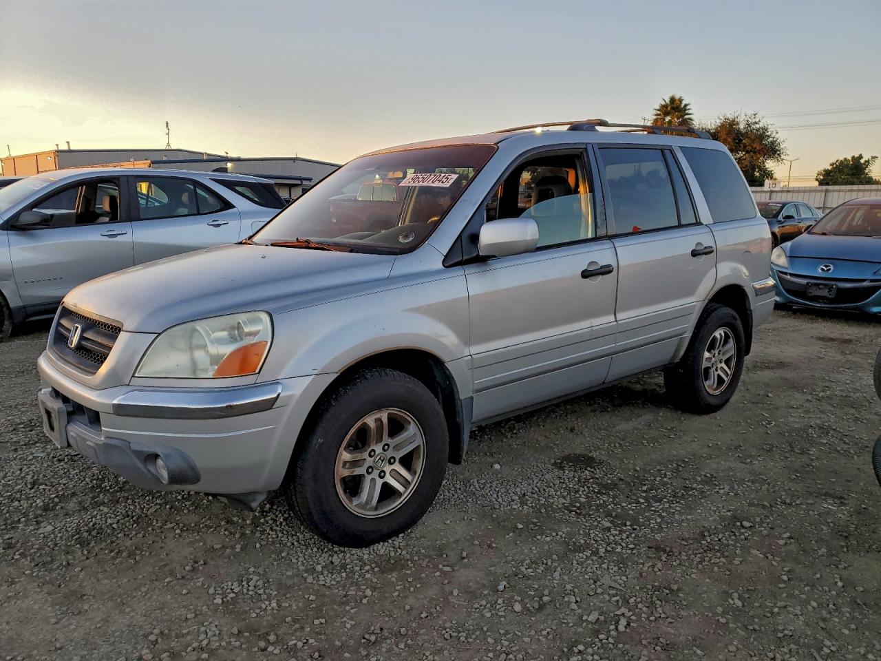2003 HONDA PILOT EXL — FRONT END damage — photo 1
