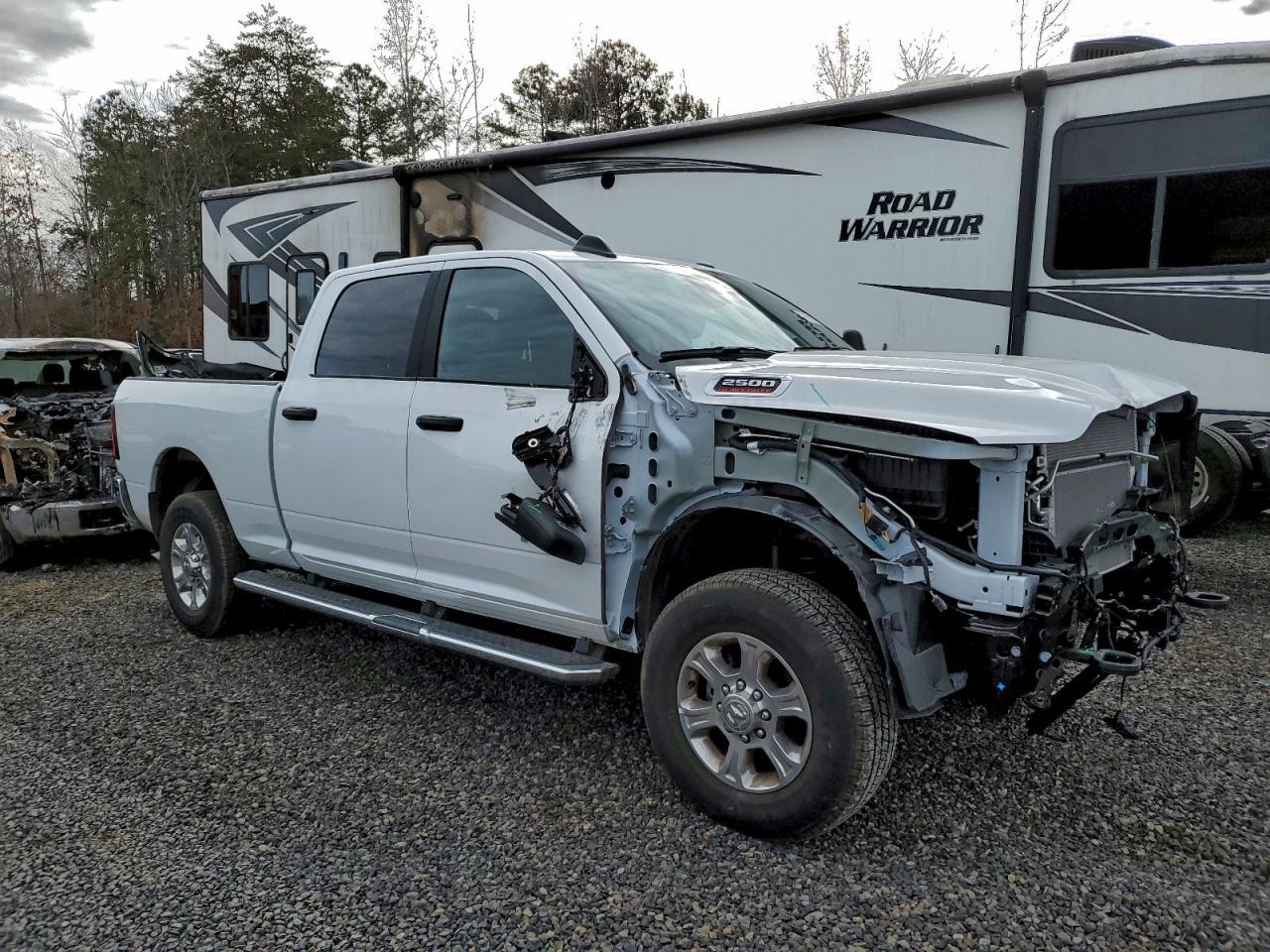 2025 RAM 2500 BIG HORN photo 4