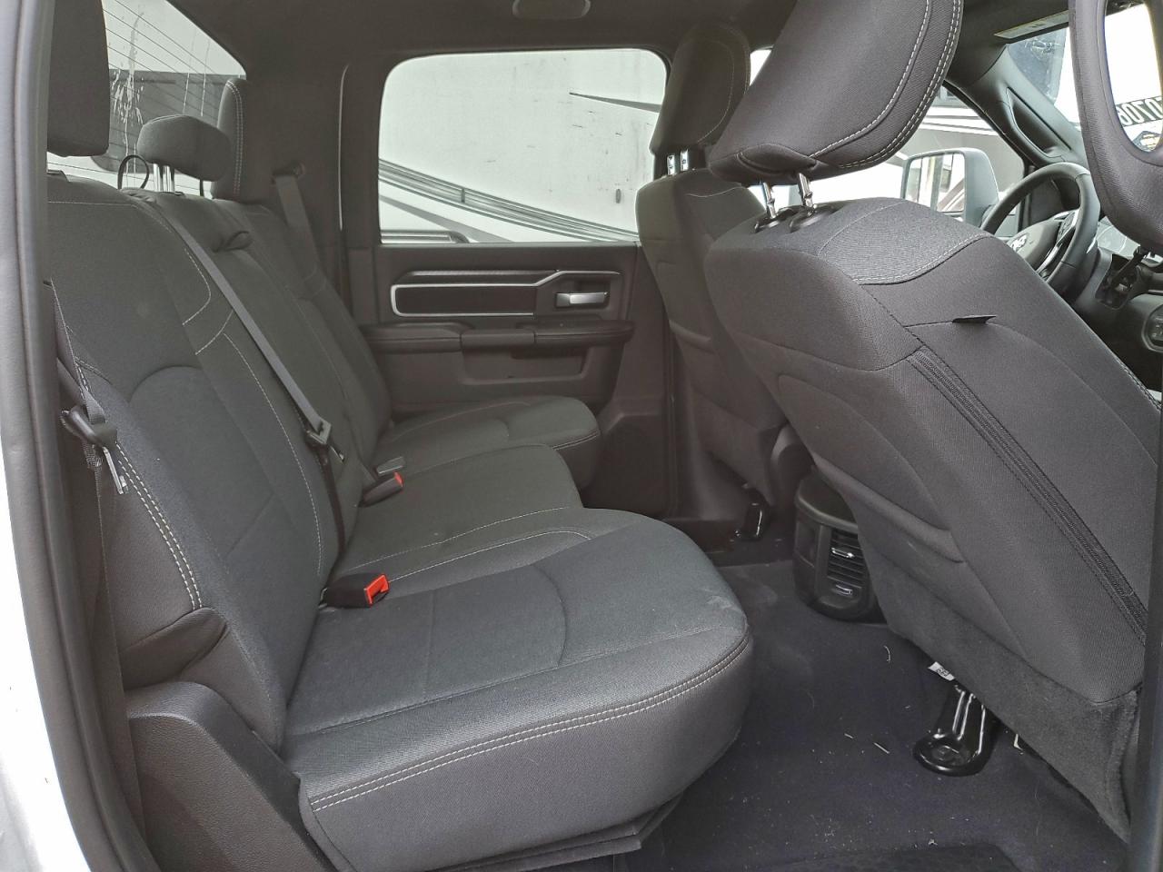 2025 RAM 2500 BIG HORN photo 10