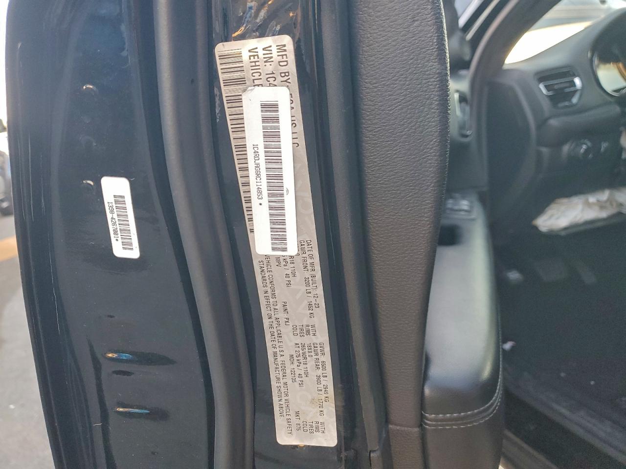 2024 DODGE DURANGO SXT photo 13