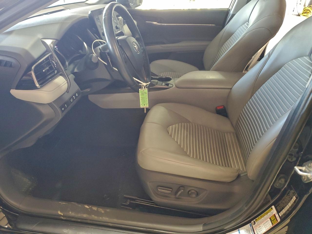 2021 TOYOTA CAMRY SE photo 13