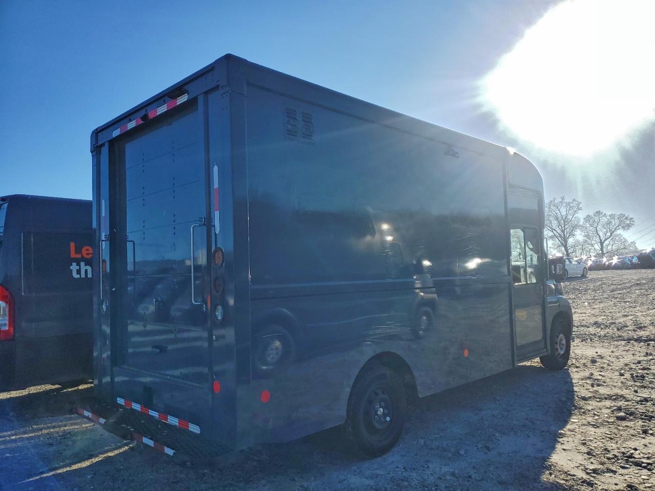 2022 RAM PROMASTER 3500 DELIVERY TRUCK photo 3