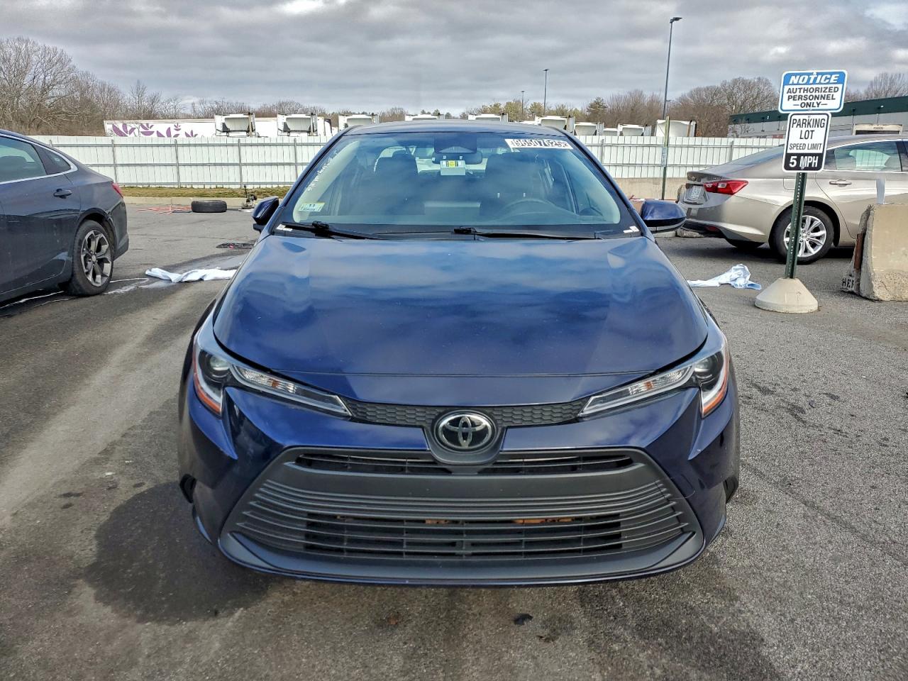 2023 TOYOTA COROLLA LE photo 5