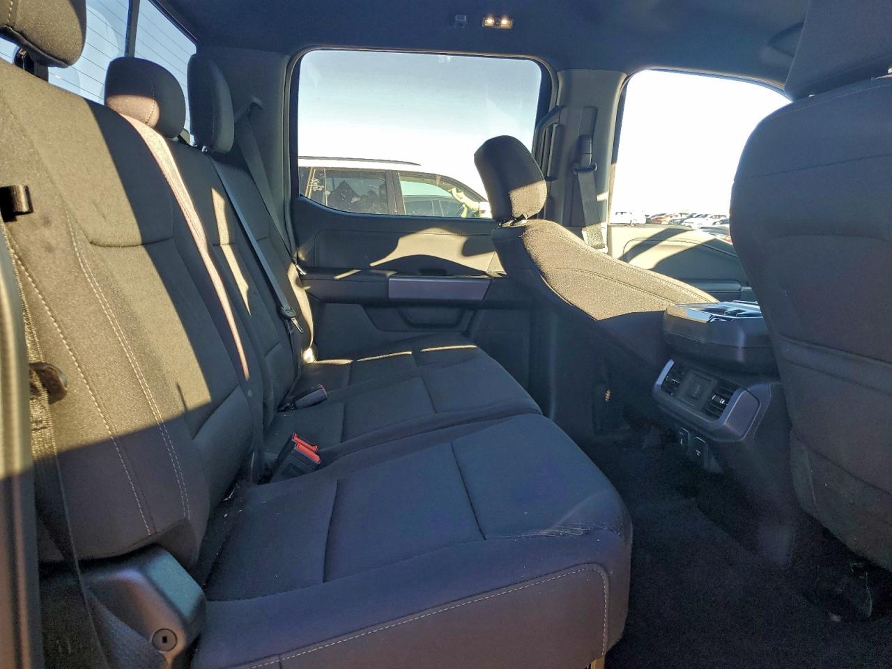 2025 FORD F150 XLT photo 10