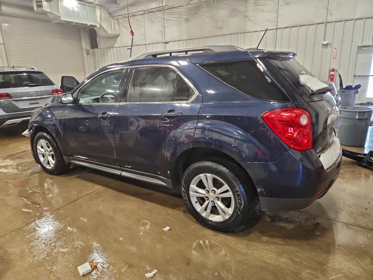 2015 CHEVROLET EQUINOX LT photo 2