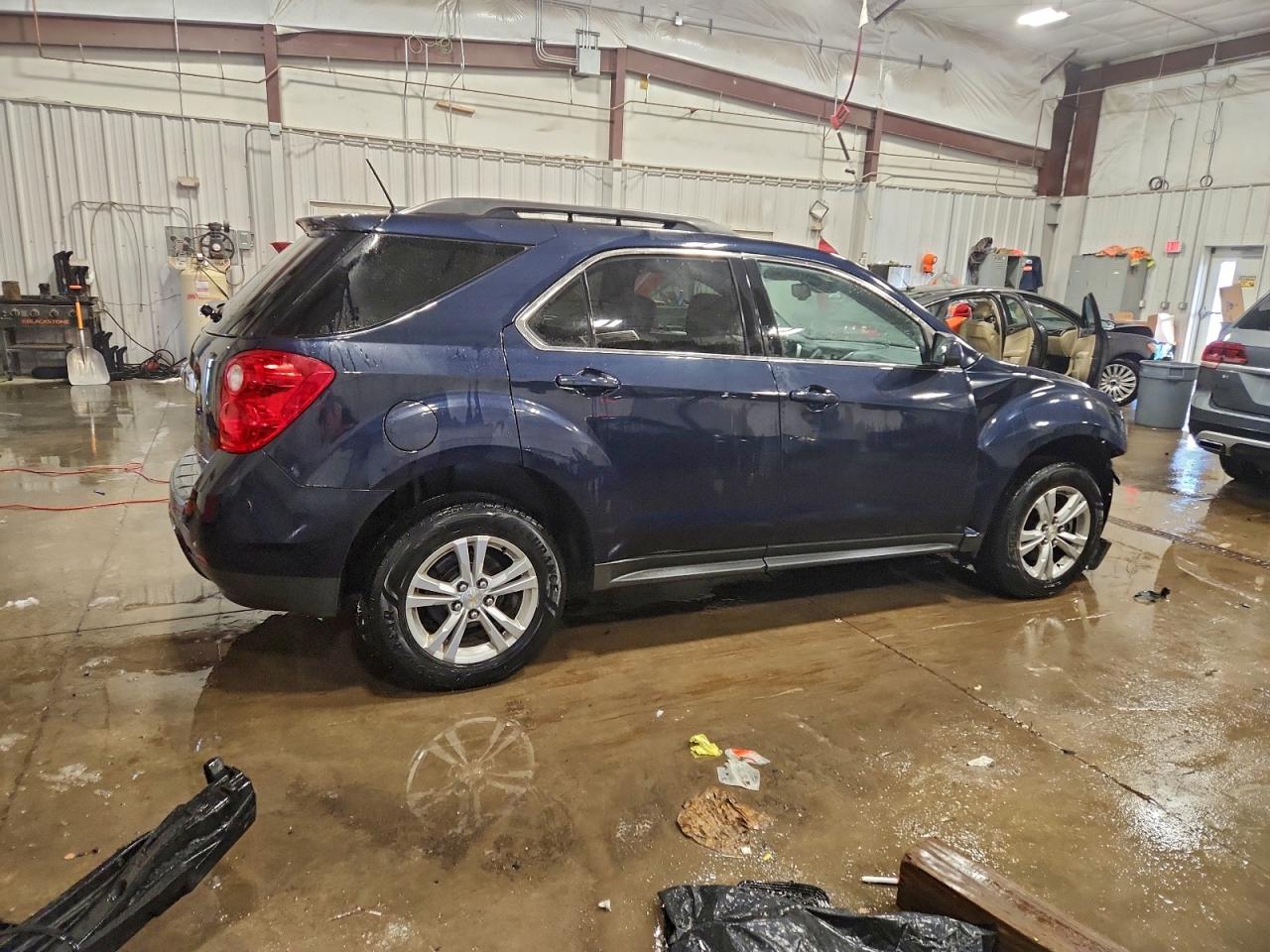 2015 CHEVROLET EQUINOX LT photo 3