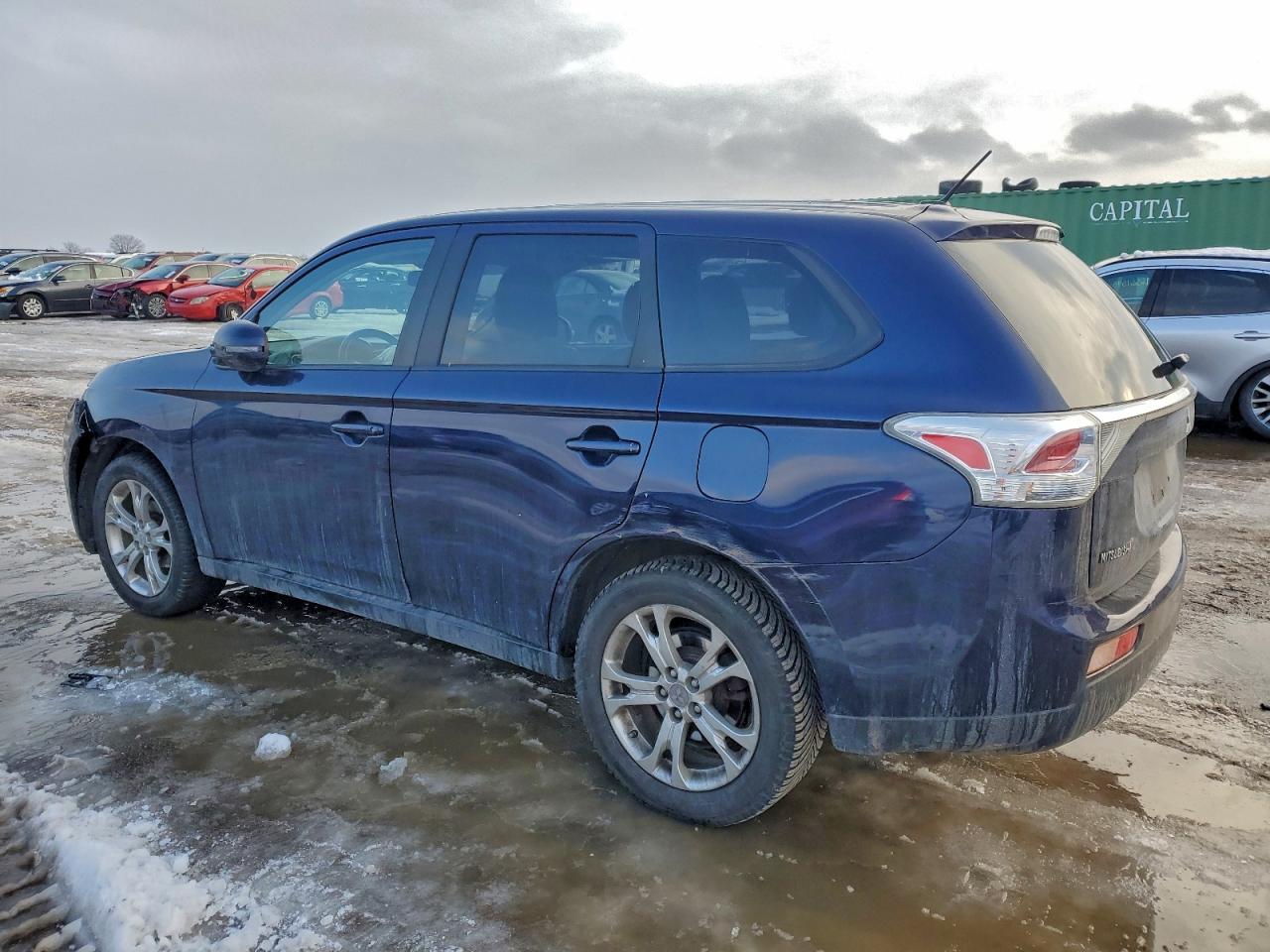 2014 MITSUBISHI OUTLANDER SE photo 2